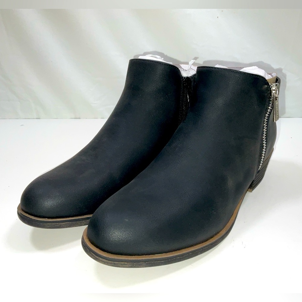 NIB Women’s Nautica Alara Side Zip Black Ankle Booties Boots Size 8